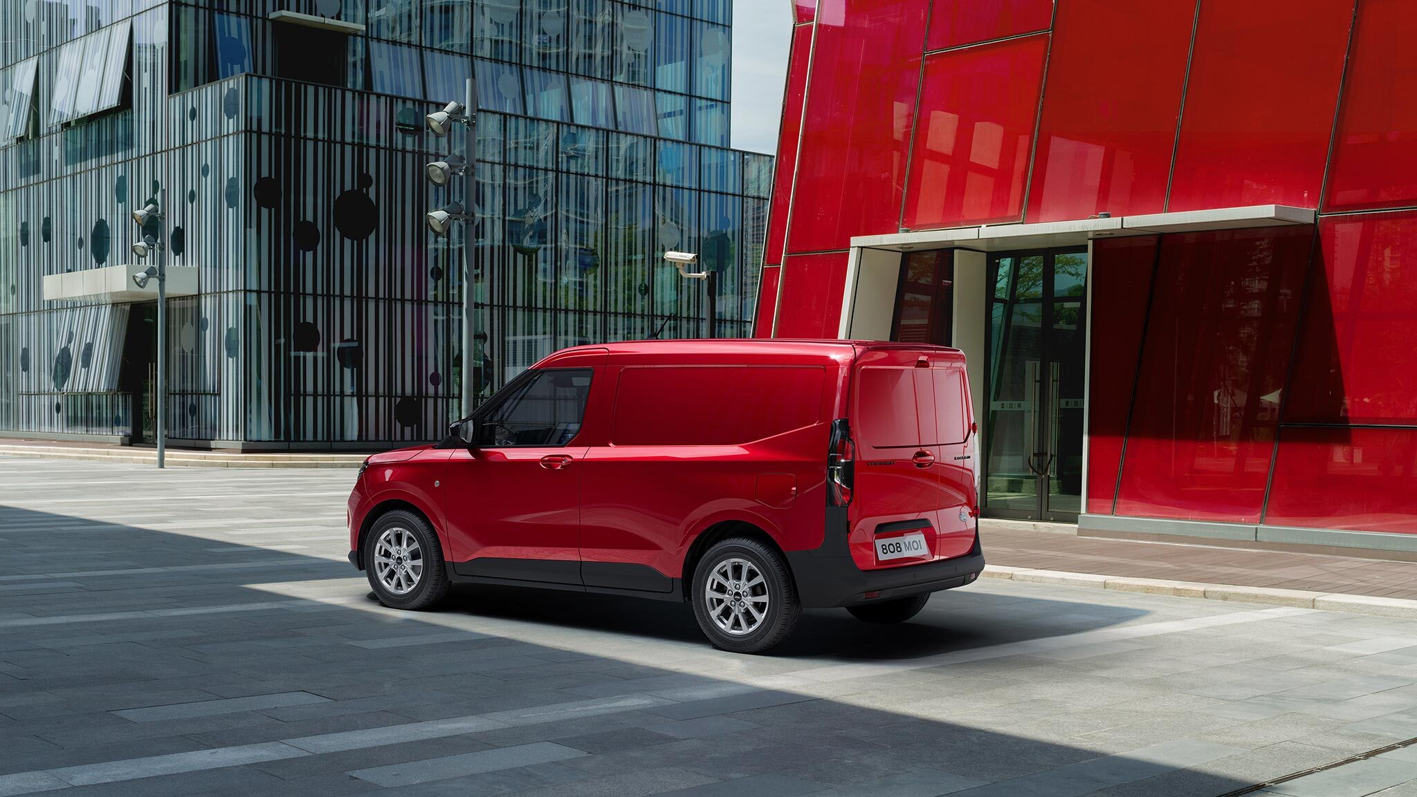 2023 Ford Transit Courier Exterior 01 LOW